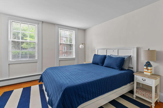 Queen Bed - 2nd Bedroom